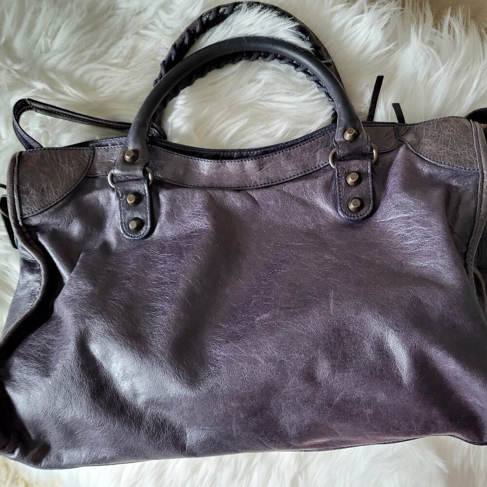 Authentic Balenciaga Classic City Bag - Picture 7 of 16
